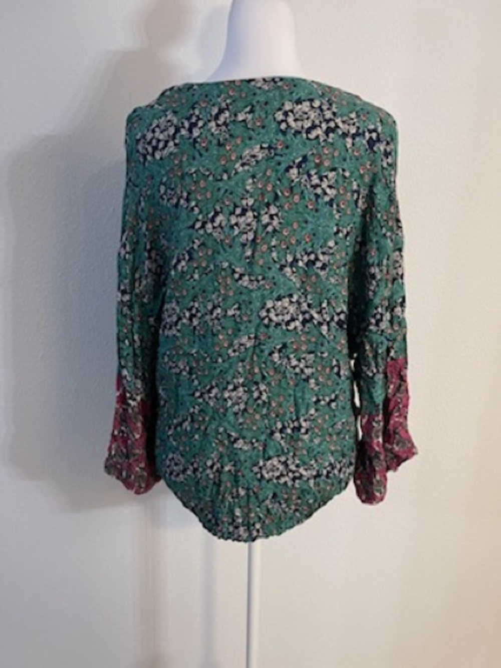 Umgee large Green Floral V-Neck Women's Blouse - Picture 6 of 6